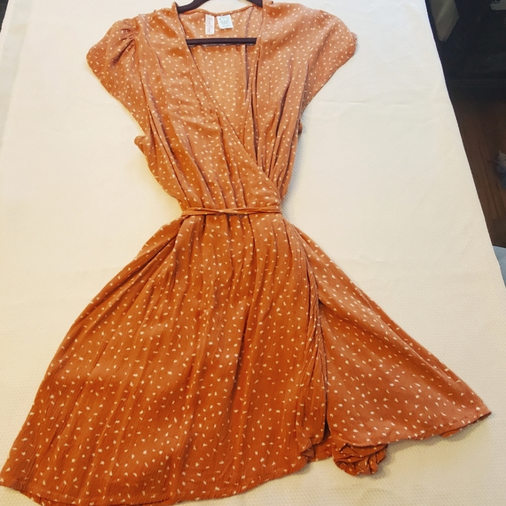 Beach Bunny wrap dress size XL